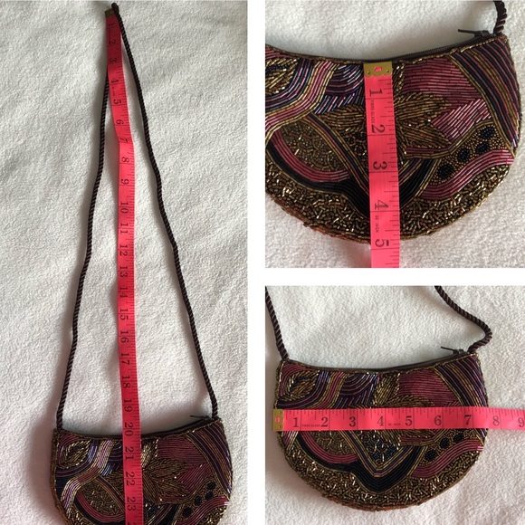 Gorgeous beaded crossbody purse - Picture 15 of 16